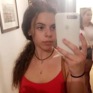 Meet your Posher, Gemma